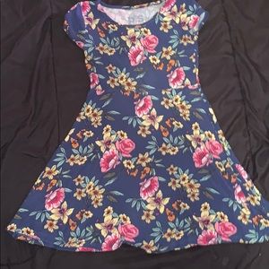Girls dress